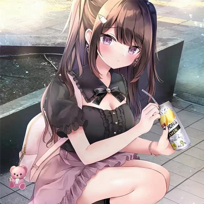 Truyện Sinh tồn hai người trên khối vuông, cô nàng loli gợi cảm thành kiều thê