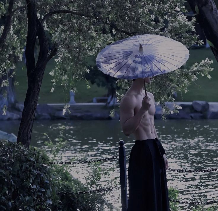 Bạn trai tôi không phải con người 